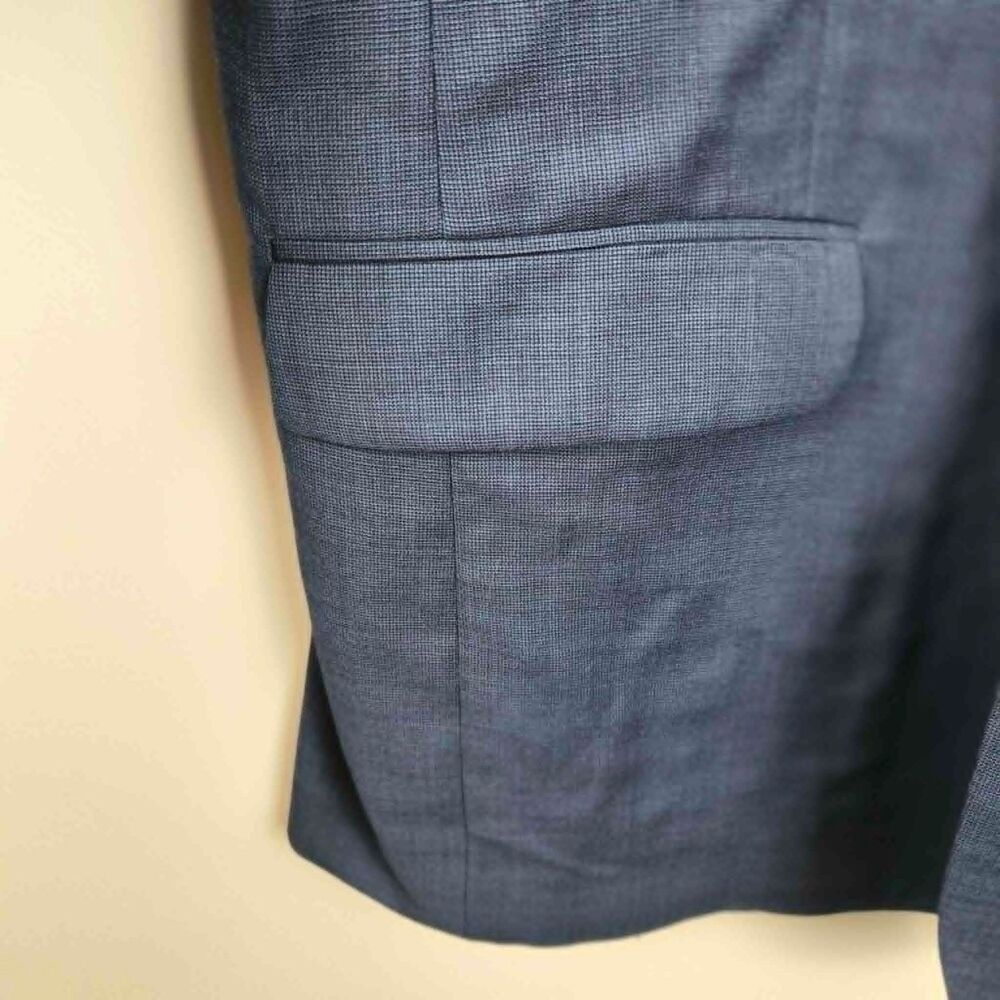 Jos A Bank Traveler Chelsea Suit Jacket 46L Navy Blazer Wool Tailored Fit - Picture 6 of 11
